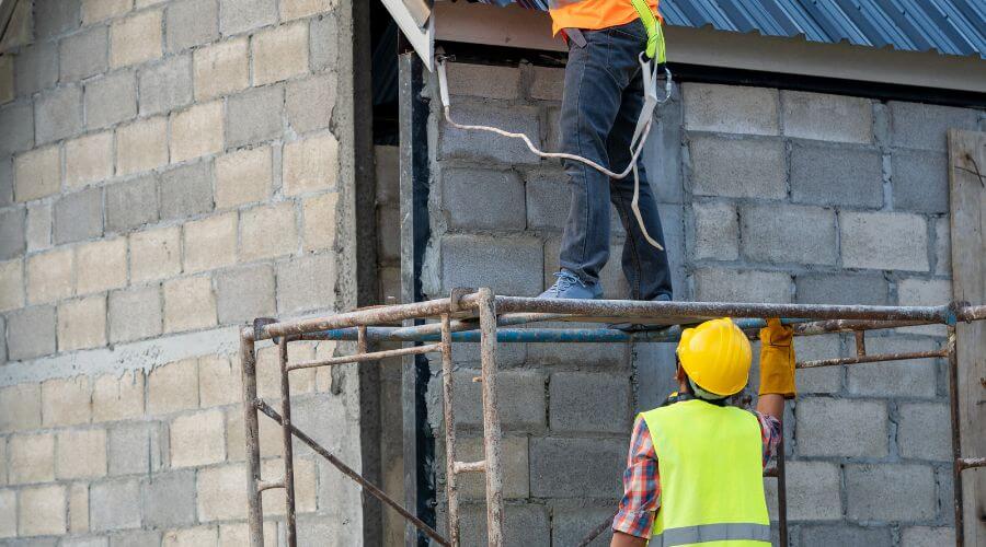 Professional gutter cleaning in Newburg, ND